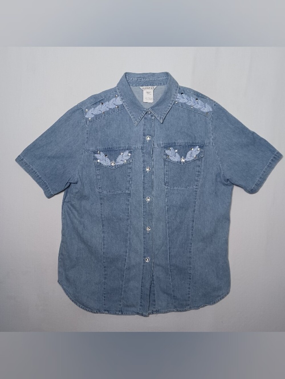 Vintage Alexa Em Womens Denim Embroidered Shirt XL Blue Rhinestone Short Sleeve